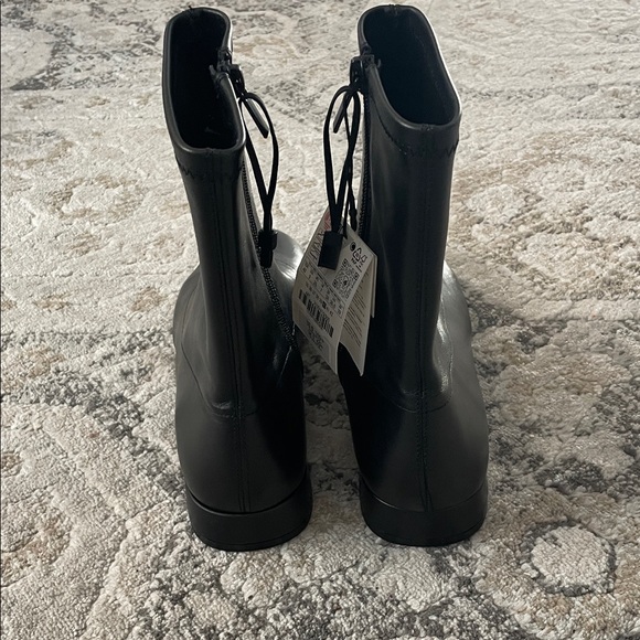 Zara NWT Black Leather Boots - Picture 5 of 8